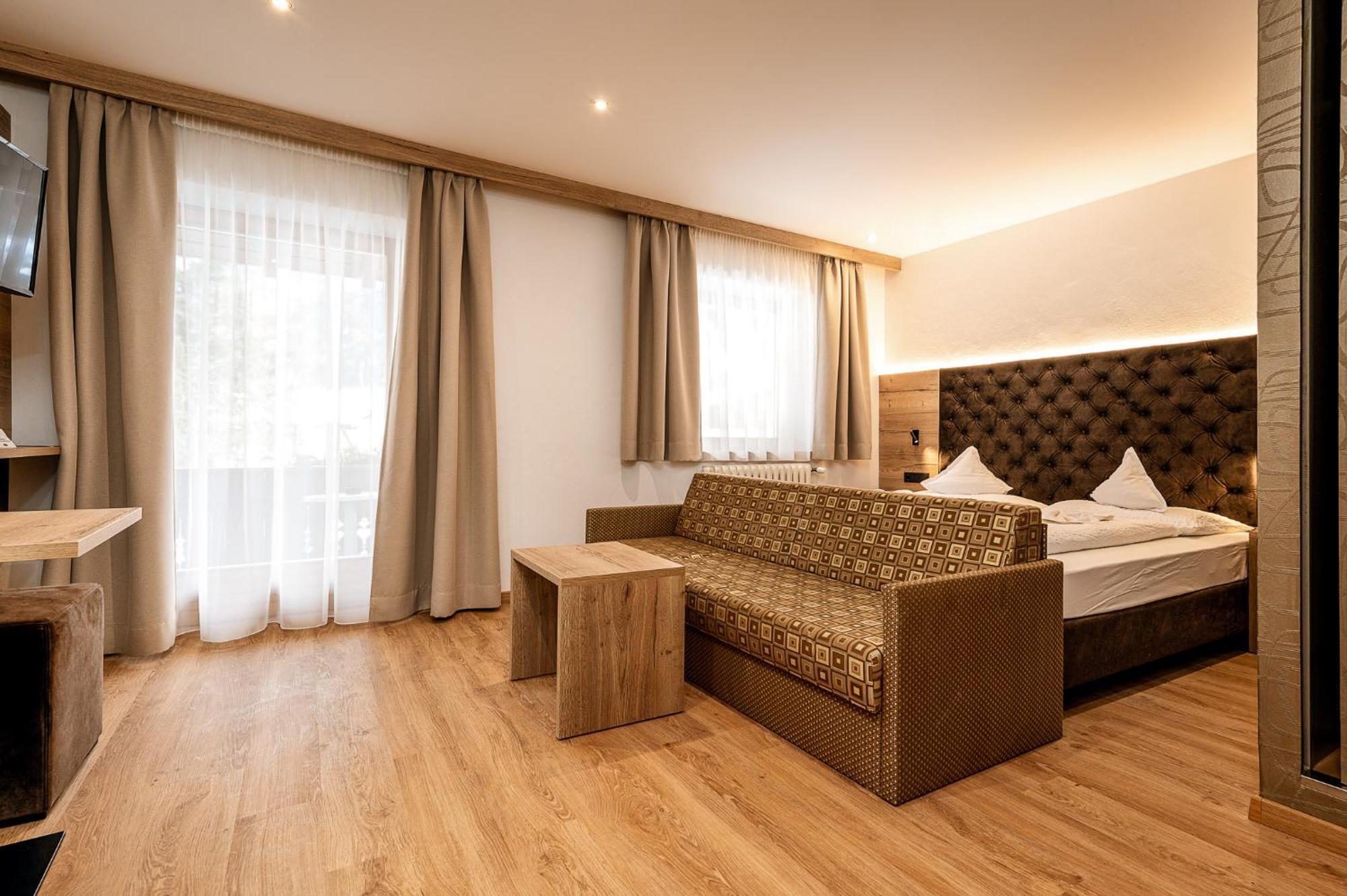Hotel Klammer Випитено Екстериор снимка