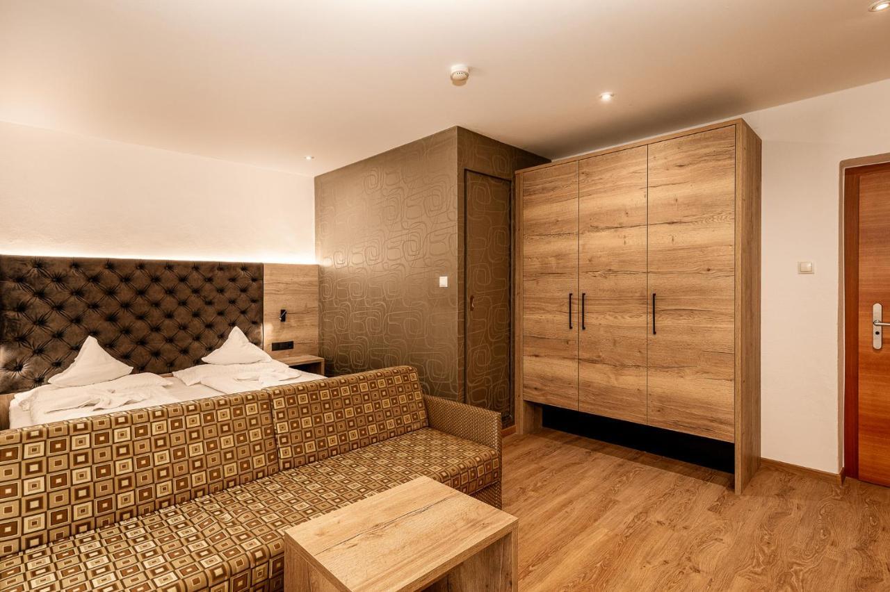 Hotel Klammer Випитено Екстериор снимка