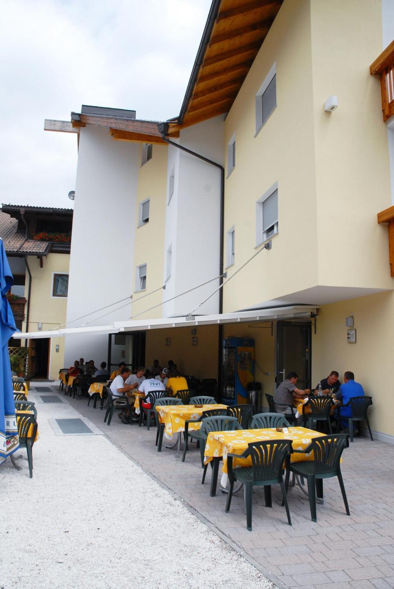 Hotel Klammer Випитено Екстериор снимка