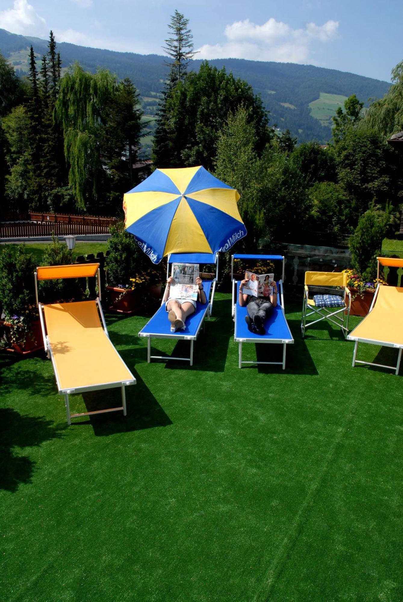 Hotel Klammer Випитено Екстериор снимка